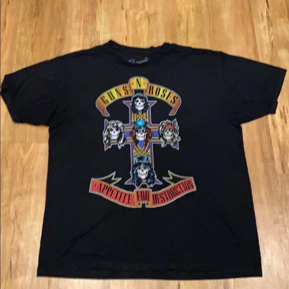 Guns and Roses graphic tee - Picture 1 of 2